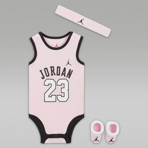 Jordan coffret cadeau bébé basketball "23" Rose avec bandeau
